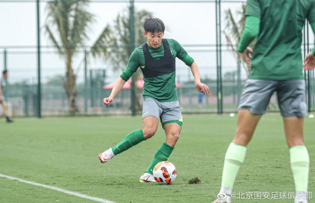 片中，曾主演过《山渣树之恋》的谋男郎窦骁，首度与集时尚和青春于一身的演员兼模特文咏 《富春山居图》将映 佟大为“恶魔”造型曝光 2013-05-03 由电影频道参与出品,刘德华、佟大为、张静初、林志玲联袂出演的3D国际动作巨制《天机·富春山居图》即将在6月9日全国同步上映，成为开启今年暑期档的第一部大片。