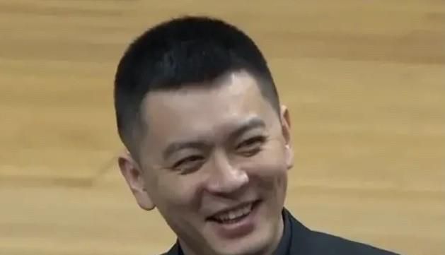 凯拉·奈特莉携老公出席活动 俊男靓女登对养眼 2013-12-04 当地时间12月3日，英国伦敦，凯拉·奈特莉和她的丈夫詹姆斯·莱顿一起出席2013年SeriousFun伦敦庆典。